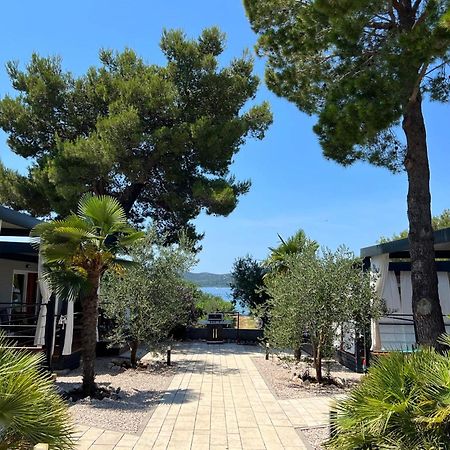 Dalmaris Camp - Prestige Mobile Homes Biograd Na Moru Exterior foto