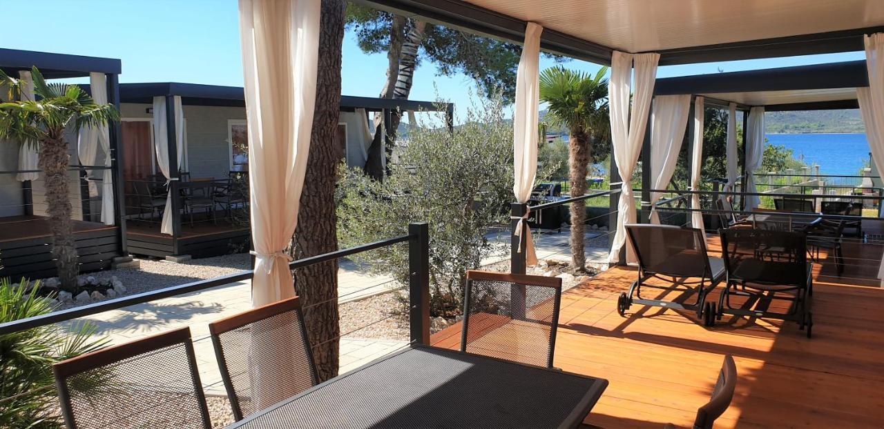 Dalmaris Camp - Prestige Mobile Homes Biograd Na Moru Exterior foto