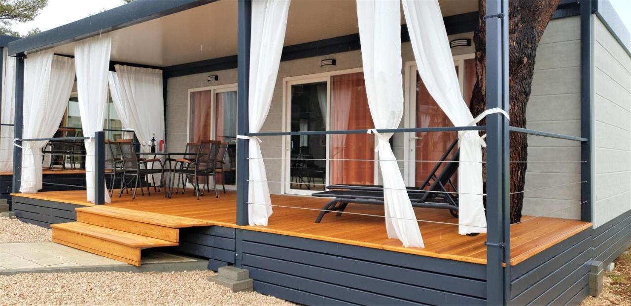 Dalmaris Camp - Prestige Mobile Homes Biograd Na Moru Exterior foto